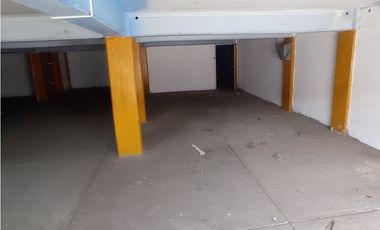 Se vende edificio y bodega en Tecamac, carretera Mexico-Pachuca