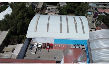 Se vende edificio y bodega en Tecamac, carretera Mexico-Pachuca
