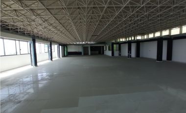Se vende edificio y bodega en Tecamac, carretera Mexico-Pachuca