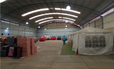Se vende edificio y bodega en Tecamac, carretera Mexico-Pachuca