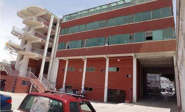 Se vende edificio y bodega en Tecamac, carretera Mexico-Pachuca