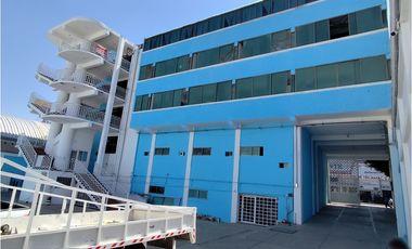 Se vende edificio y bodega en Tecamac, carretera Mexico-Pachuca