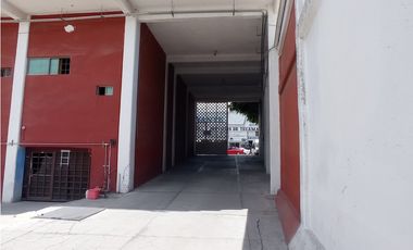 Se vende edificio y bodega en Tecamac, carretera Mexico-Pachuca