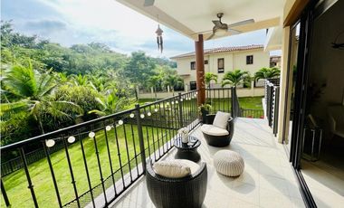 APARTAMENTO EN CLAYTON EMBASSY CLUB CON TERRAZA GRANDE  SEMI AMOBLADO