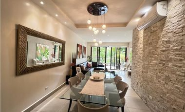 APARTAMENTO EN CLAYTON EMBASSY CLUB CON TERRAZA GRANDE  SEMI AMOBLADO