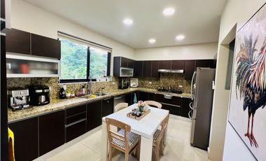 APARTAMENTO EN CLAYTON EMBASSY CLUB CON TERRAZA GRANDE  SEMI AMOBLADO