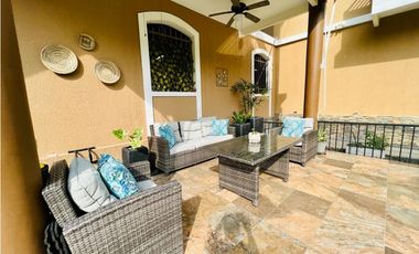 APARTAMENTO EN CLAYTON EMBASSY CLUB CON TERRAZA GRANDE  SEMI AMOBLADO