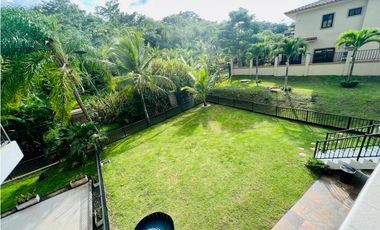 APARTAMENTO EN CLAYTON EMBASSY CLUB CON TERRAZA GRANDE  SEMI AMOBLADO