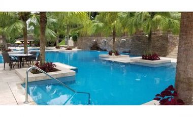APARTAMENTO EN CLAYTON EMBASSY CLUB CON TERRAZA GRANDE  SEMI AMOBLADO