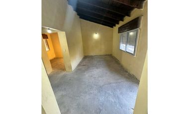 Venta casa 2 plta 6 amb Paso Del Rey