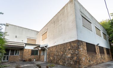 VENTA CASA 6 AMBIENTES C/ PILETA COCHERA RANELAGH