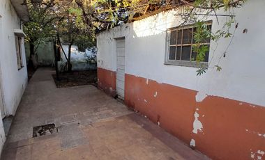 VENTA Lanús Gerli Dos Casas Lote 300m Garaje Patio