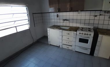 VENTA Lanús Gerli Dos Casas Lote 300m Garaje Patio