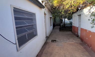 VENTA Lanús Gerli Dos Casas Lote 300m Garaje Patio