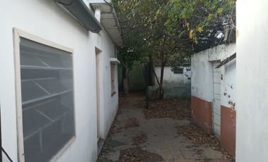 VENTA Lanús Gerli Dos Casas Lote 300m Garaje Patio