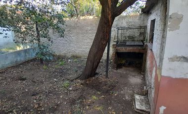 VENTA Lanús Gerli Dos Casas Lote 300m Garaje Patio