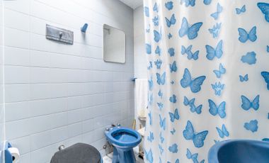 VENTA CASA-QUINTA CON PILETA Y PARQUE  F. VARELA
