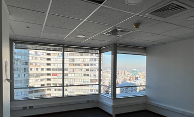 Oficina en Arriendo en Edificio Palladio /Metro Pedro de Valdivia
