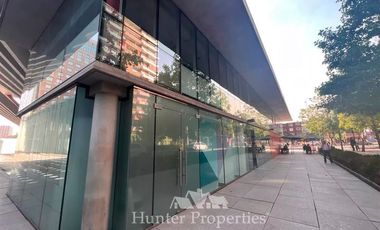 Local Comercial en Arriendo en Frente Salida Metro Escuela Militar