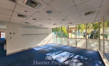 Local Comercial en Arriendo en Frente Salida Metro Escuela Militar