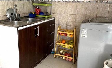 SE VENDE CASA GRAN OPORTUNIDAD. 3D 1B.