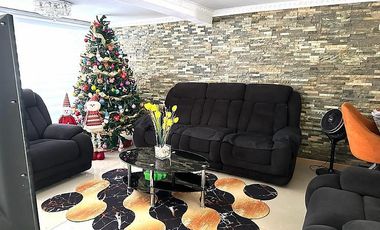 SE VENDE CASA GRAN OPORTUNIDAD. 3D 1B.