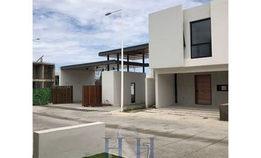 CASA TOLEDO  EN COTO ZONA REAL VALDEPEÑAS