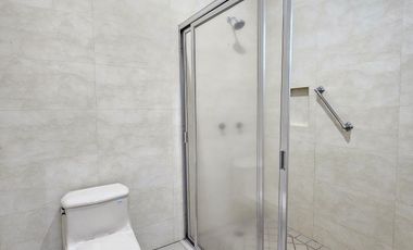 ¡ ¡ HERMOSA RESIDENCIA EN VENTA EN ESQUINA Y FRENTE A JARDIN !!