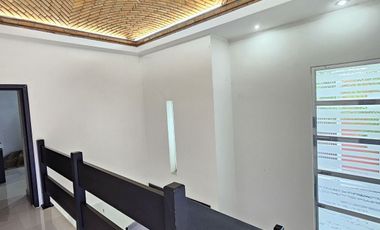 ¡ ¡ HERMOSA RESIDENCIA EN VENTA EN ESQUINA Y FRENTE A JARDIN !!