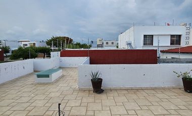 ¡ ¡ HERMOSA RESIDENCIA EN VENTA EN ESQUINA Y FRENTE A JARDIN !!