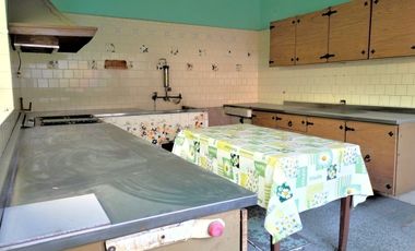 Casa en Venta en Cuautitlán Estado de México con uso de suelo habitacional/comer