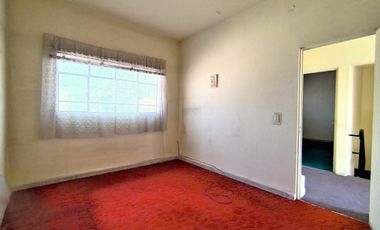 Casa en Venta en Cuautitlán Estado de México con uso de suelo habitacional/comer