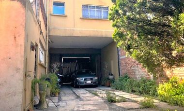 Casa en Venta en Cuautitlán Estado de México con uso de suelo habitacional/comer
