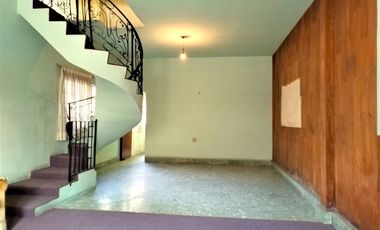 Casa en Venta en Cuautitlán Estado de México con uso de suelo habitacional/comer