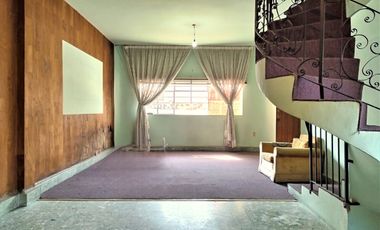 Casa en Venta en Cuautitlán Estado de México con uso de suelo habitacional/comer