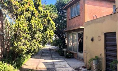 Casa en Venta en Cuautitlán Estado de México con uso de suelo habitacional/comer