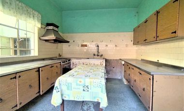 Casa en Venta en Cuautitlán Estado de México con uso de suelo habitacional/comer
