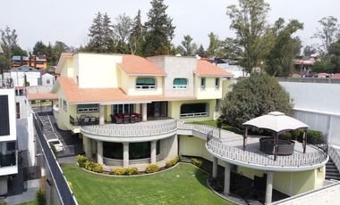 Hermosa Casa de Lujo en Bosques del lago en Venta