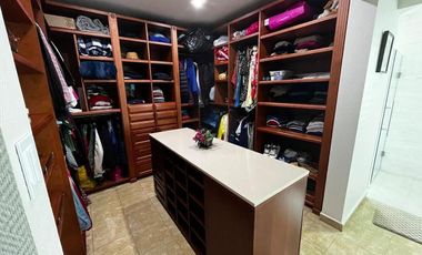 Hermosa Casa de Lujo en Bosques del lago en Venta