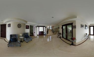 Hermosa Casa de Lujo en Bosques del lago en Venta