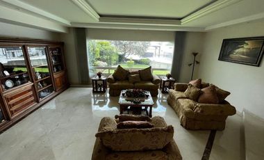 Hermosa Casa de Lujo en Bosques del lago en Venta