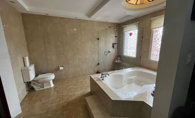 Hermosa Casa de Lujo en Bosques del lago en Venta