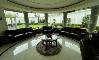 Hermosa Casa de Lujo en Bosques del lago en Venta