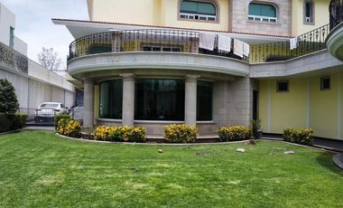 Hermosa Casa de Lujo en Bosques del lago en Venta