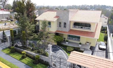 Hermosa Casa de Lujo en Bosques del lago en Venta