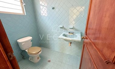 CASA EN VENTA EN FRACCIONAMIENTO REVOLUCIÓN, TLAQUEAPAQUE