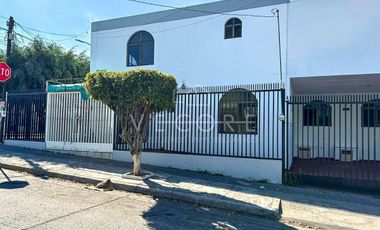 CASA EN VENTA EN FRACCIONAMIENTO REVOLUCIÓN, TLAQUEAPAQUE