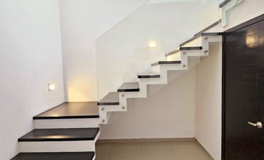 RESIDENCIA EN VENTA DE 3 RECÁMARAS EN ZONA RESIDENCIAL !