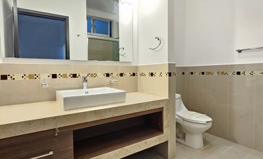 RESIDENCIA EN VENTA DE 3 RECÁMARAS EN ZONA RESIDENCIAL !