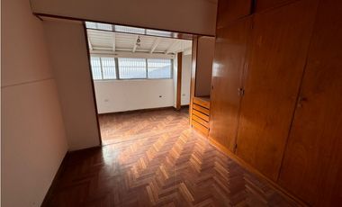 Chalet 4 ambientes con 2  terraza